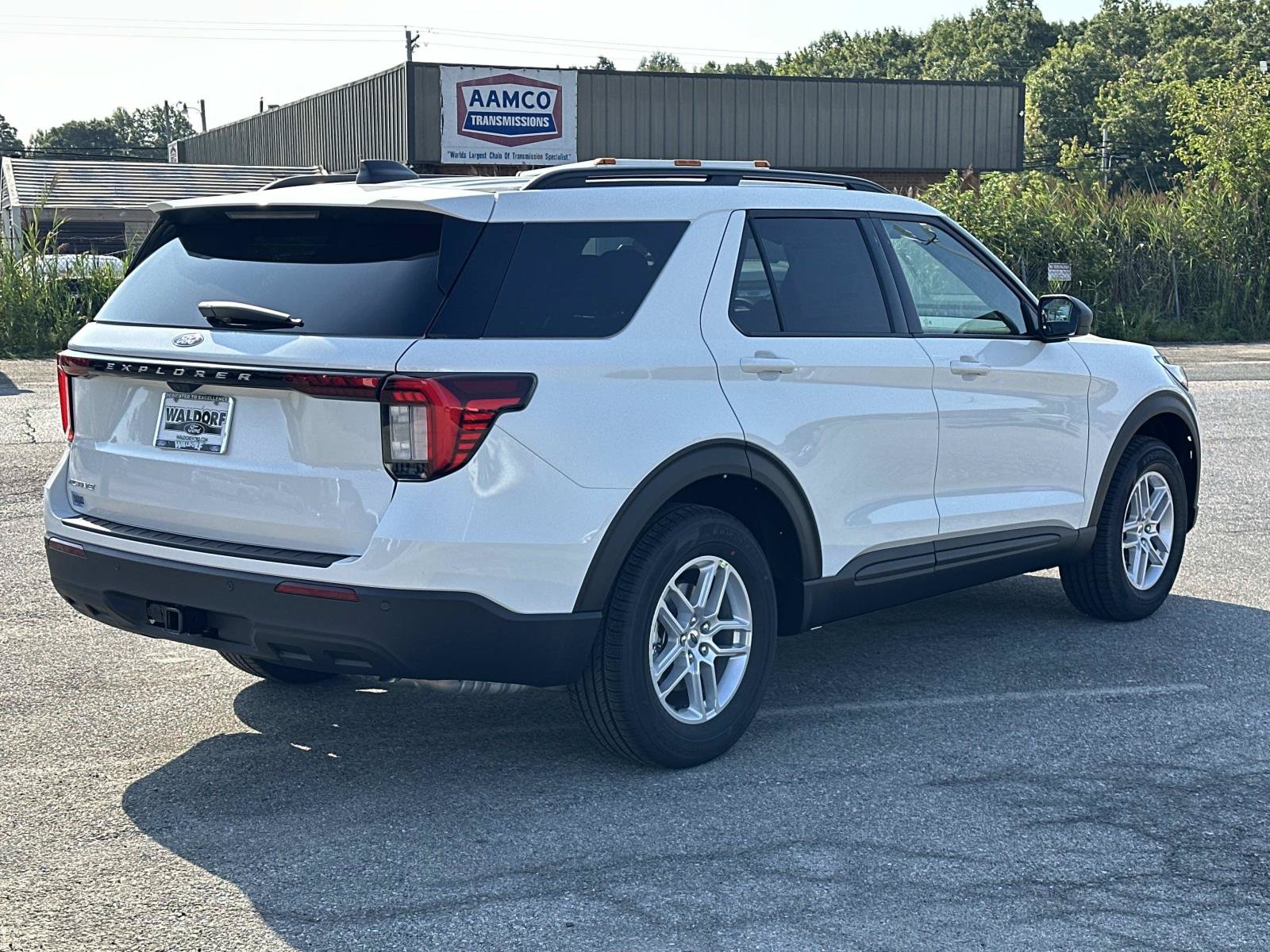 New 2027 Ford Explorer Active AWD/4WD image 2