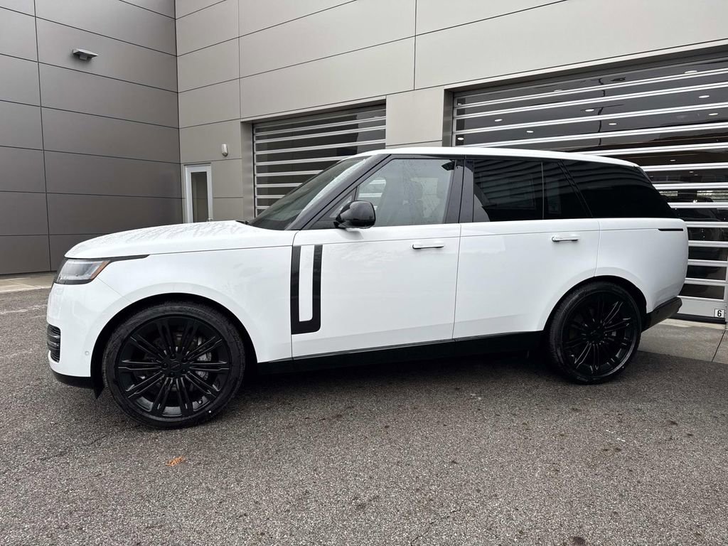 New 2026 Land Rover Range Rover SE AWD/4WD image 3