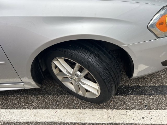 Used 2015 Chevrolet Impala LTZ image 23