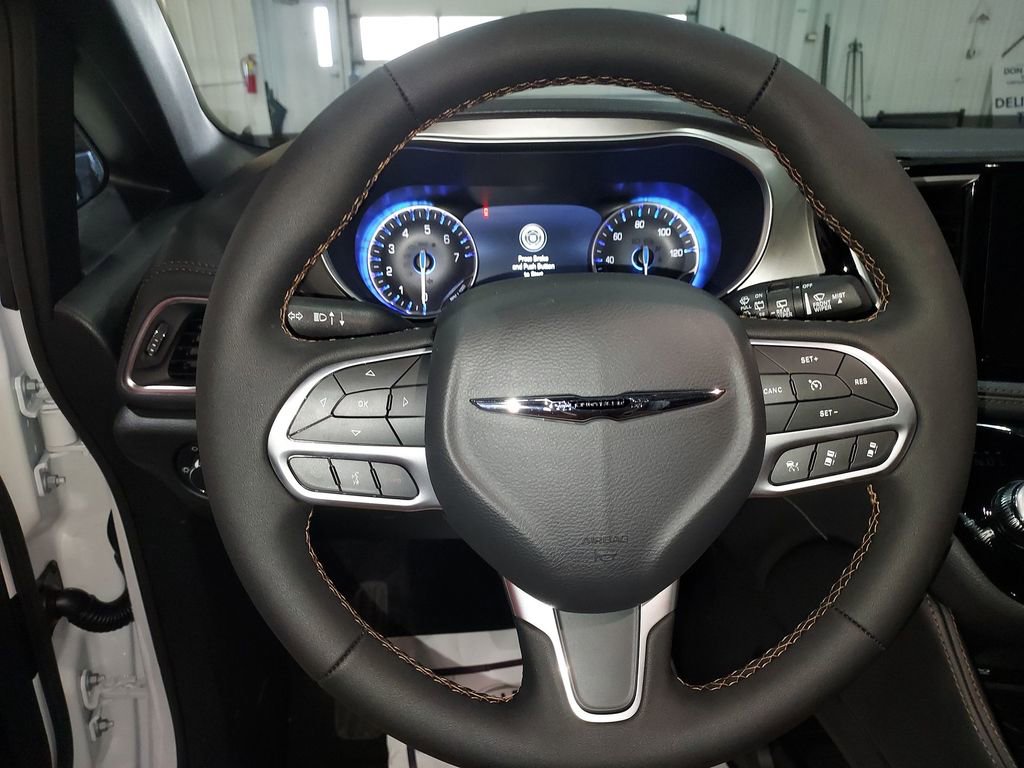 New 2026 Chrysler Pacifica Pinnacle w/ Trailer Tow Group image 20