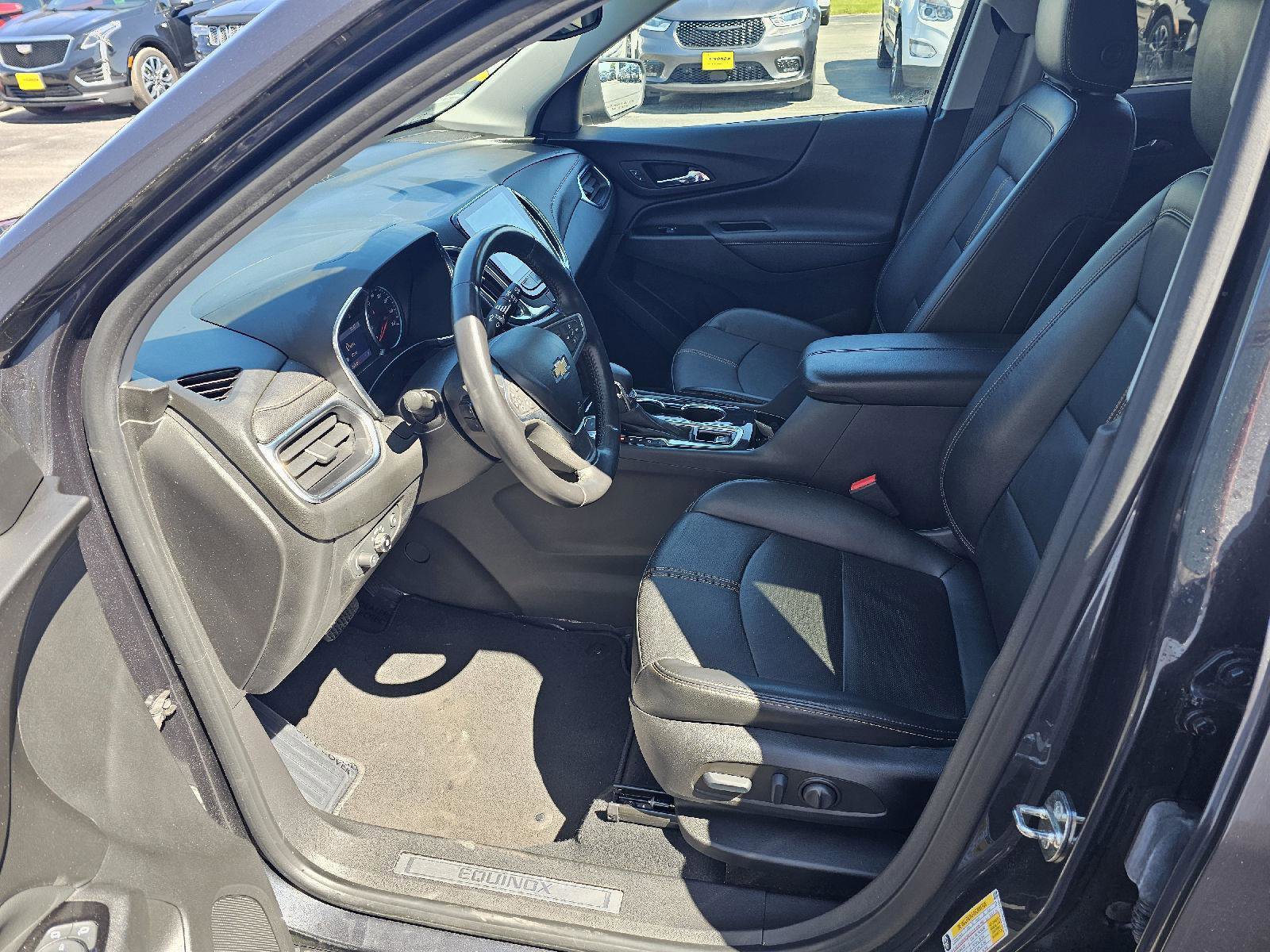 Used 2022 Chevrolet Equinox Premier image 11