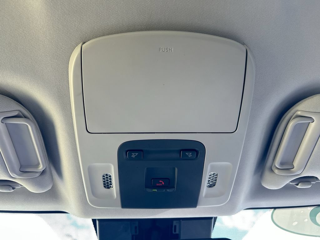 Used 2025 Toyota Camry LE FWD image 37