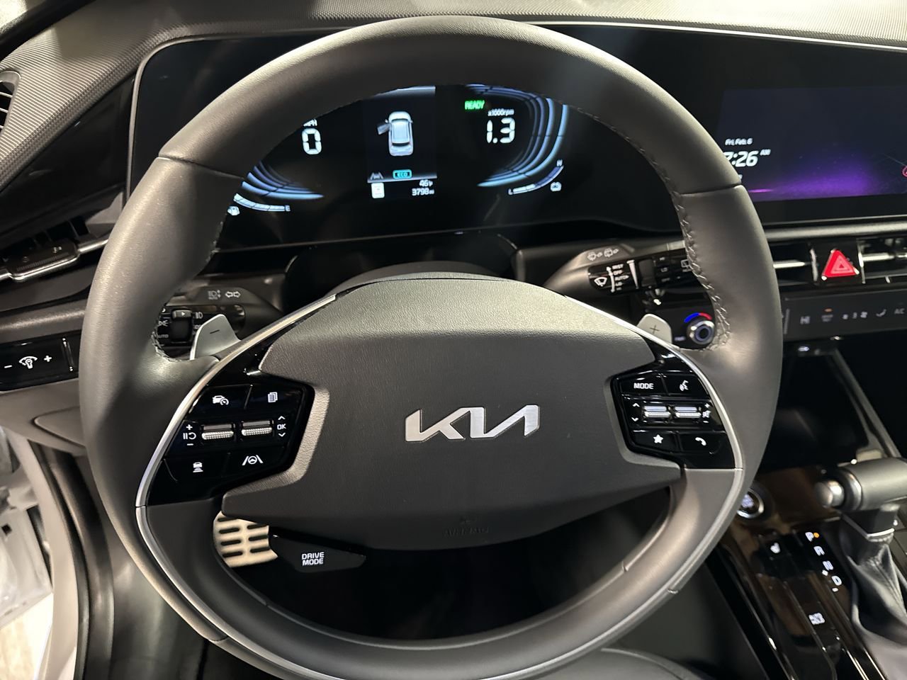 Certified 2025 Kia Niro EX Touring image 21