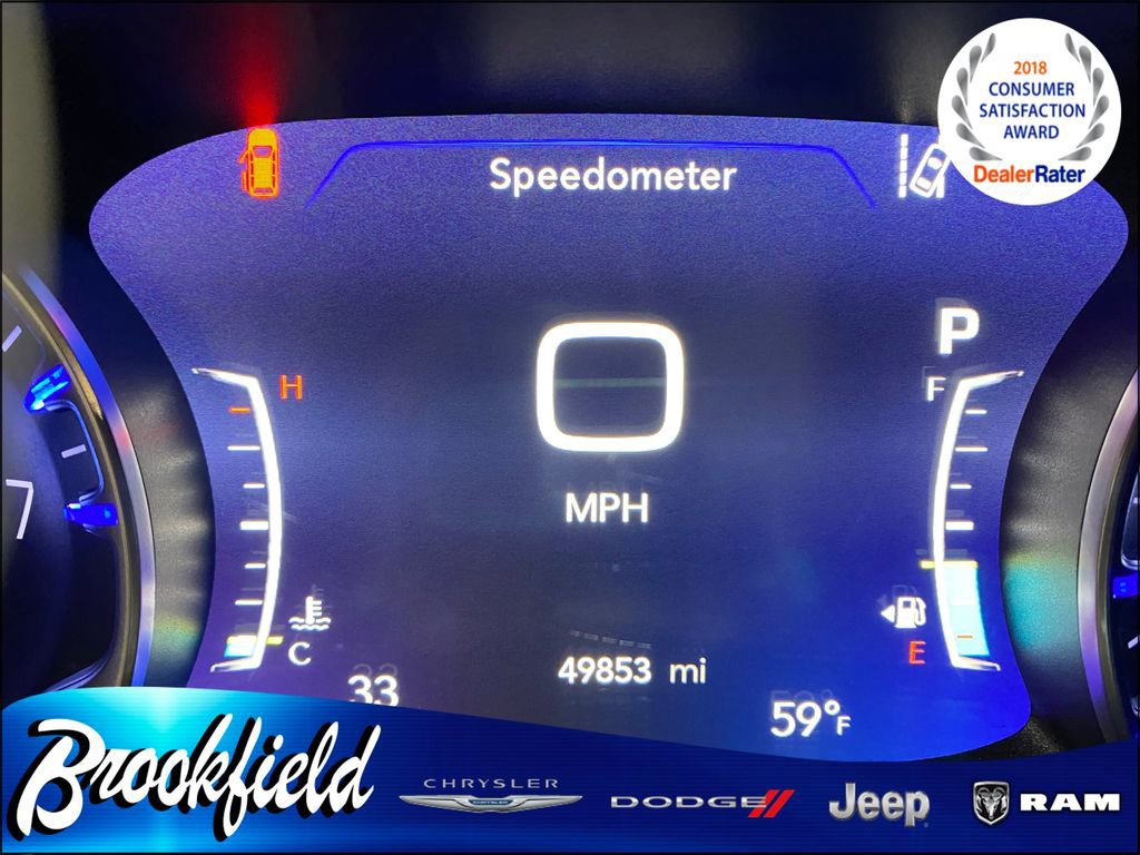 Used 2023 Chrysler Pacifica Touring image 29