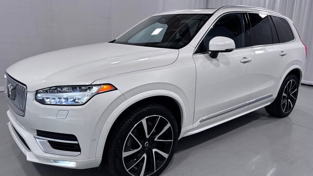 Certified 2023 Volvo XC90 B5 Plus w/ Protection Package Premier AWD/4WD image 1