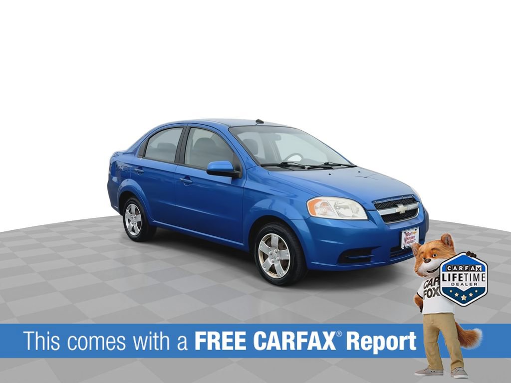 Used 2010 Chevrolet Aveo LT image 2