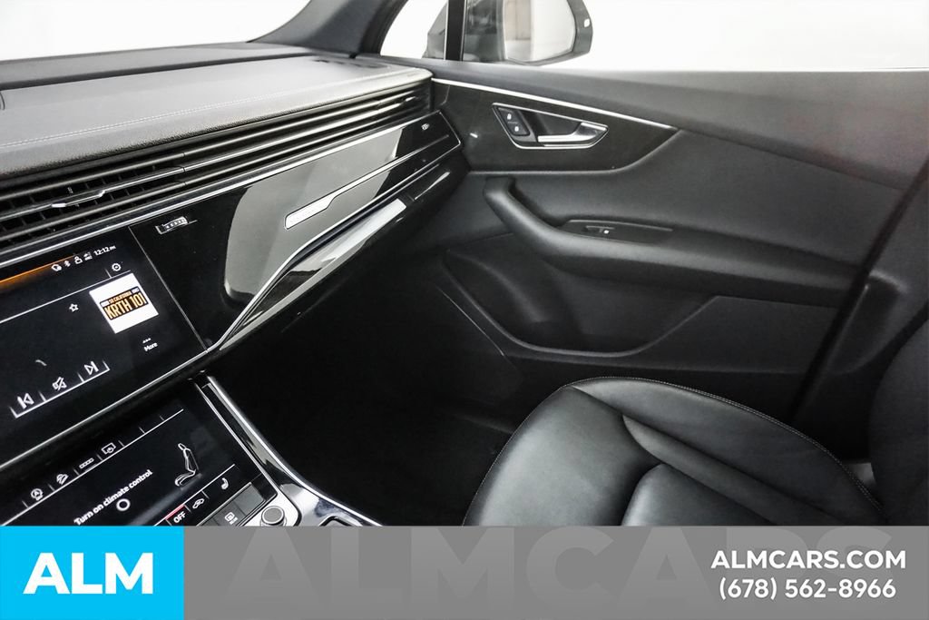 Used 2025 Audi Q7 3.0T Premium AWD/4WD image 46