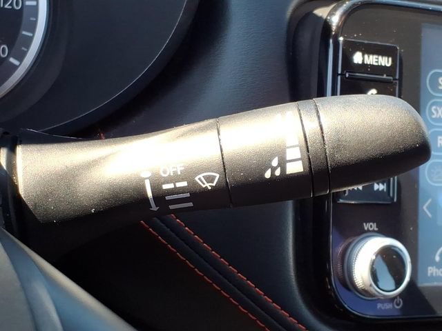 Used 2024 Nissan Versa SR FWD image 25