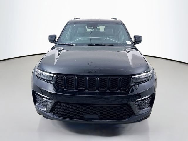 New 2025 Jeep Grand Cherokee Limited w/ Black Appearance Package image 2