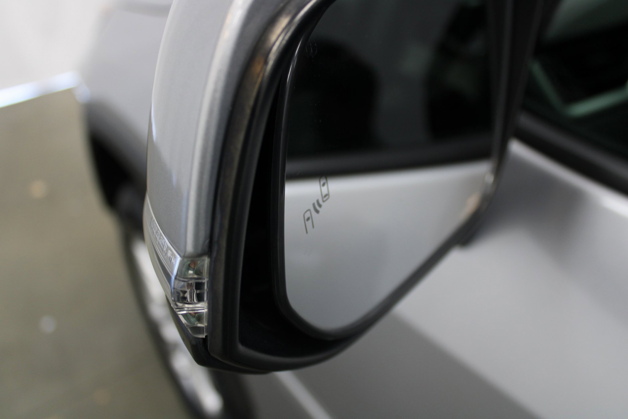 Used 2021 Toyota RAV4 XLE image 9