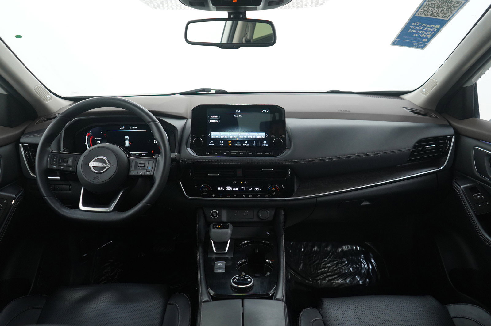 Used 2023 Nissan Rogue Platinum w/ Platinum Premium Package image 13