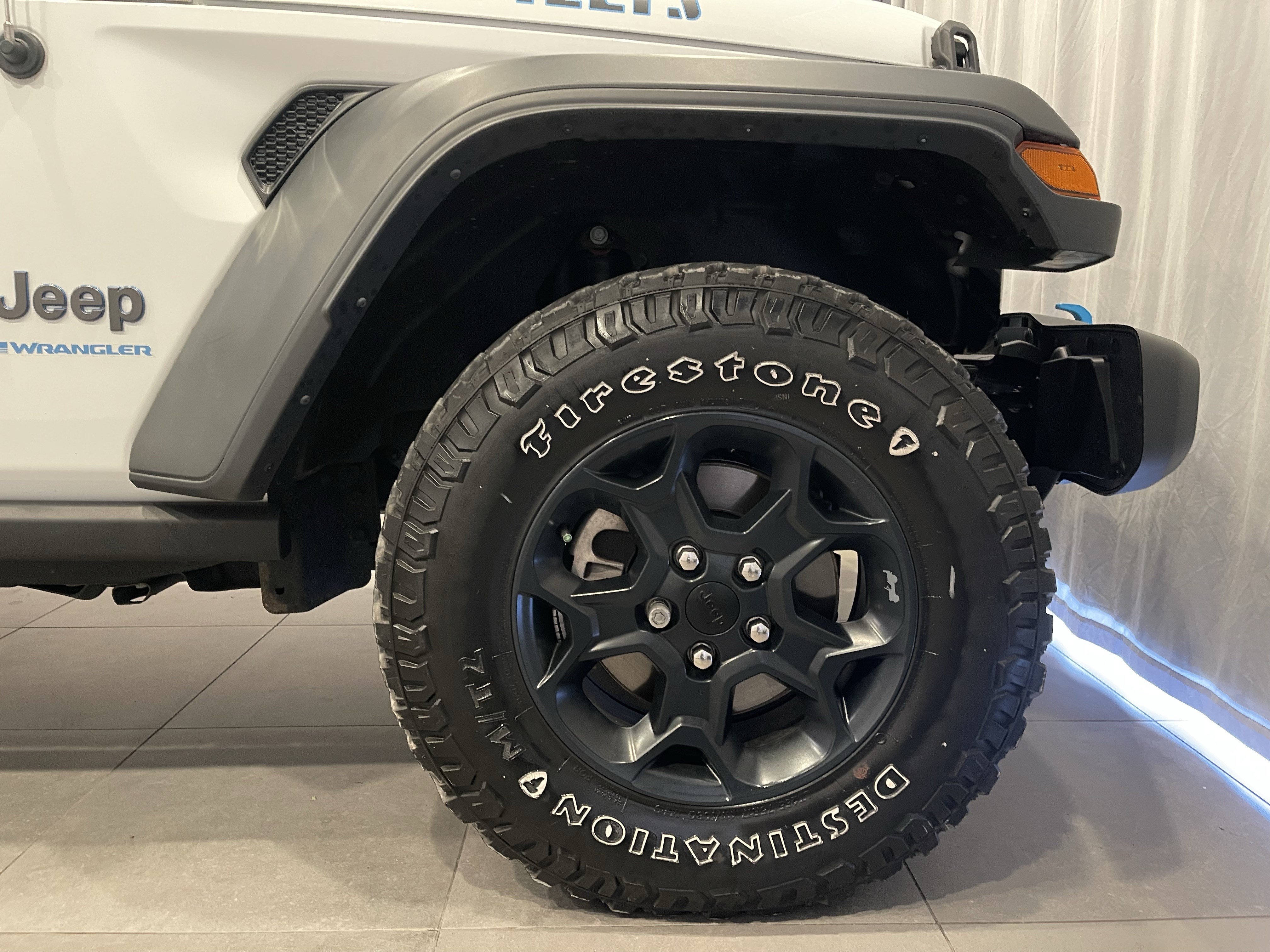 Used 2023 Jeep Wrangler Unlimited AWD/4WD image 10