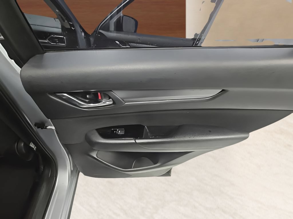 Used 2019 MAZDA CX-5 Sport FWD image 22