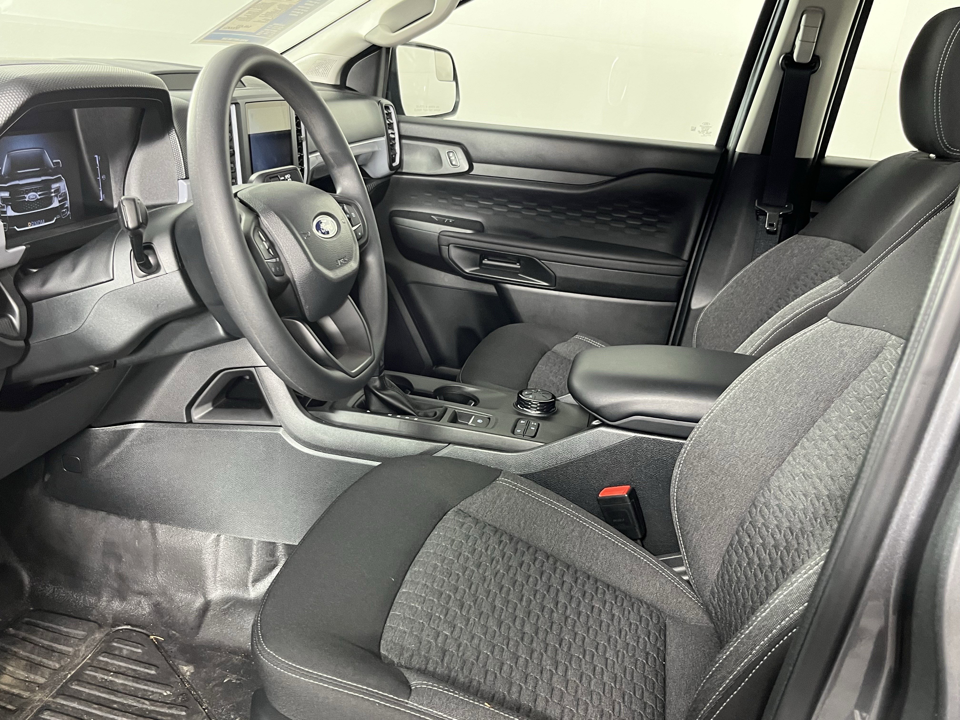 Used 2025 Ford Ranger XL w/ Trailer Tow Package image 9