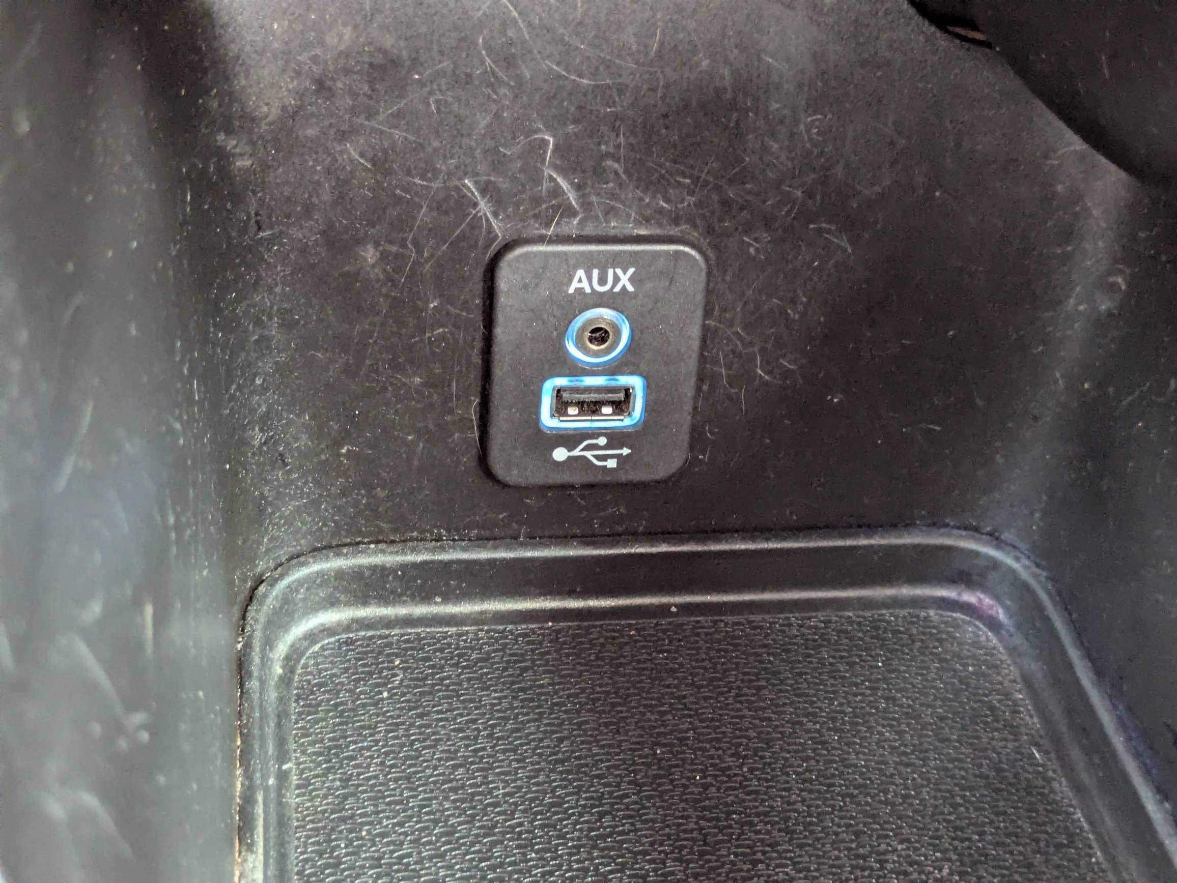 Used 2020 Dodge Journey SE w/ Blacktop Package FWD image 24