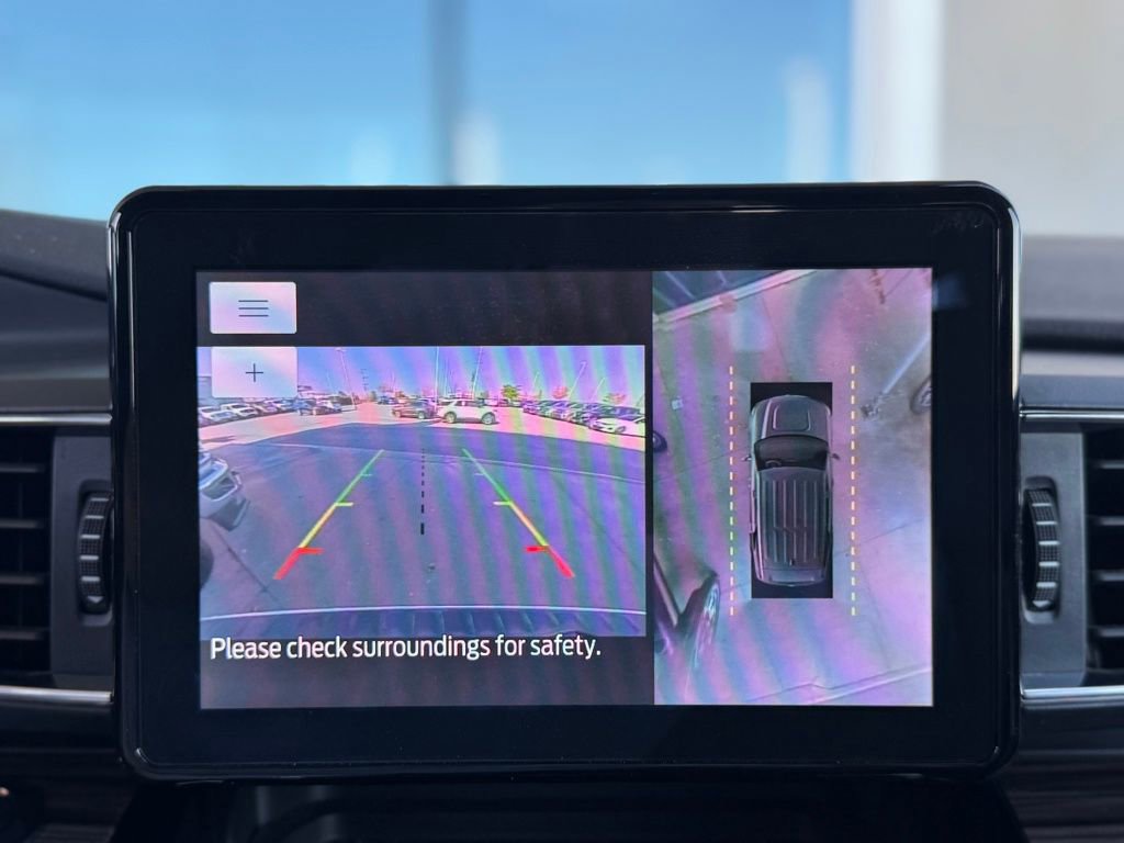 Used 2022 Ford Explorer Limited w/ Equipment Group 301A image 22