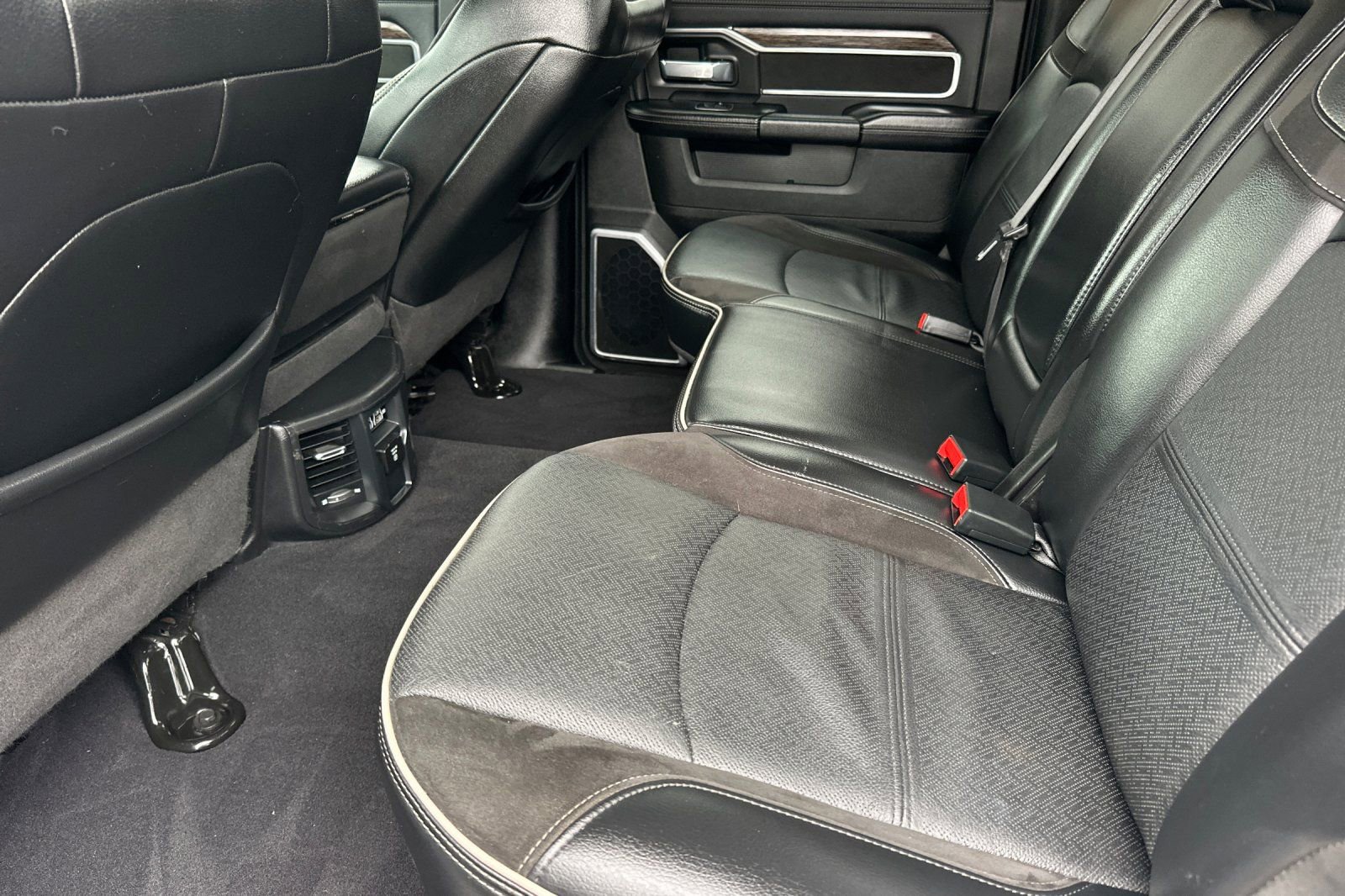 Used 2020 RAM 2500 Laramie image 12