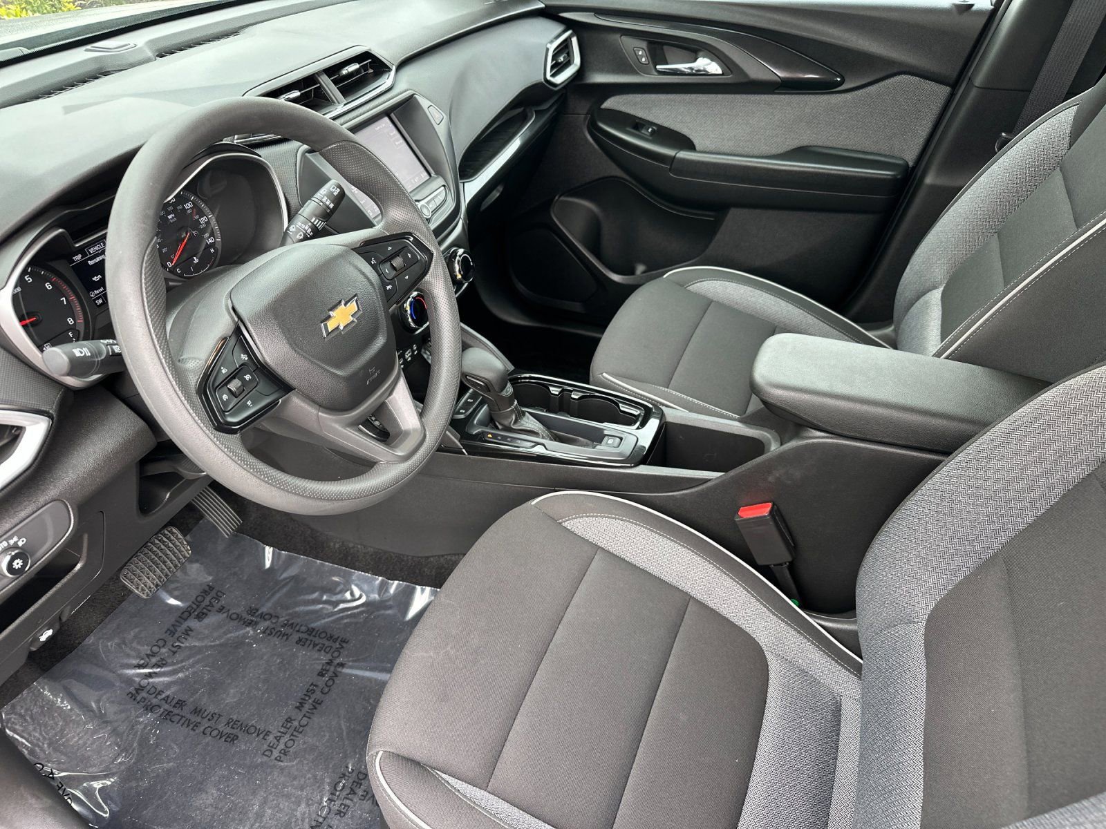 Used 2023 Chevrolet TrailBlazer LS FWD image 11