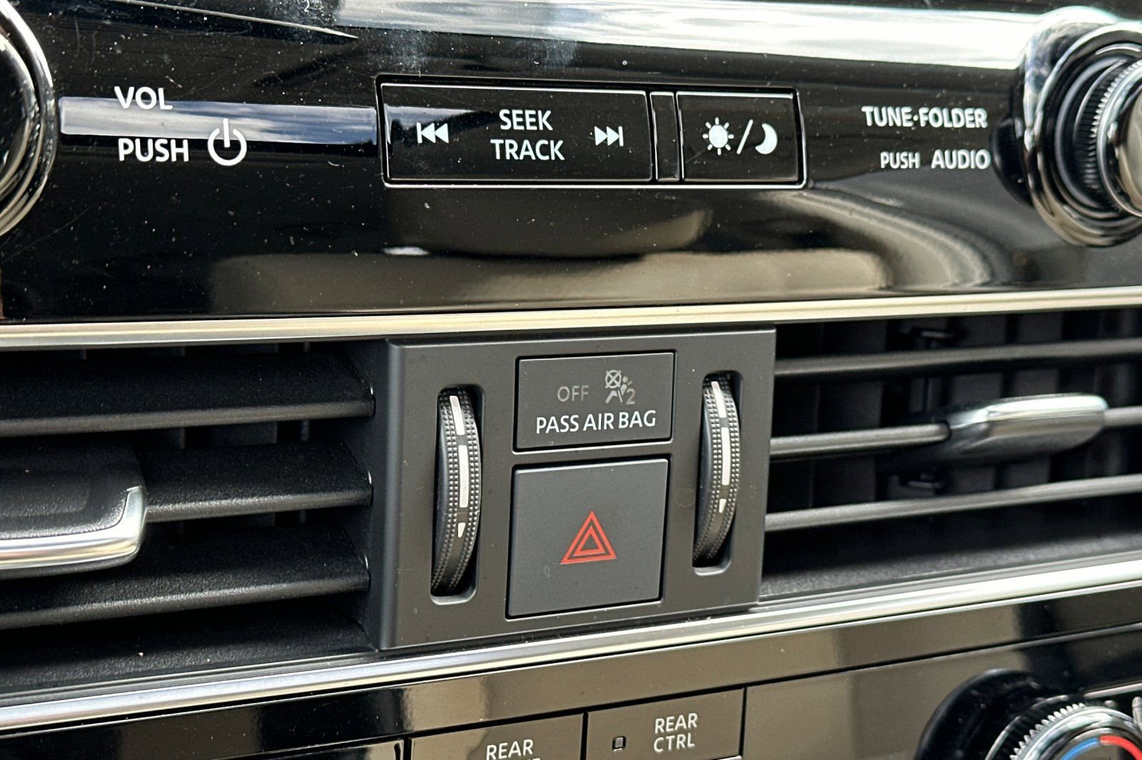 Certified 2023 INFINITI QX80 Premium Select w/ Cargo Package image 32