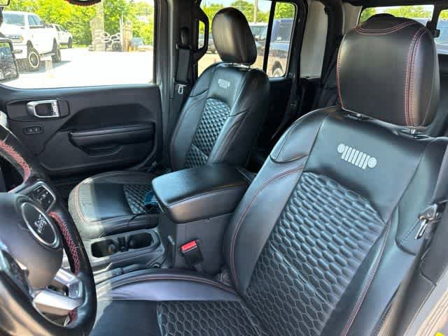 Used 2021 Jeep Gladiator Rubicon w/ Cold Weather Group AWD/4WD image 4