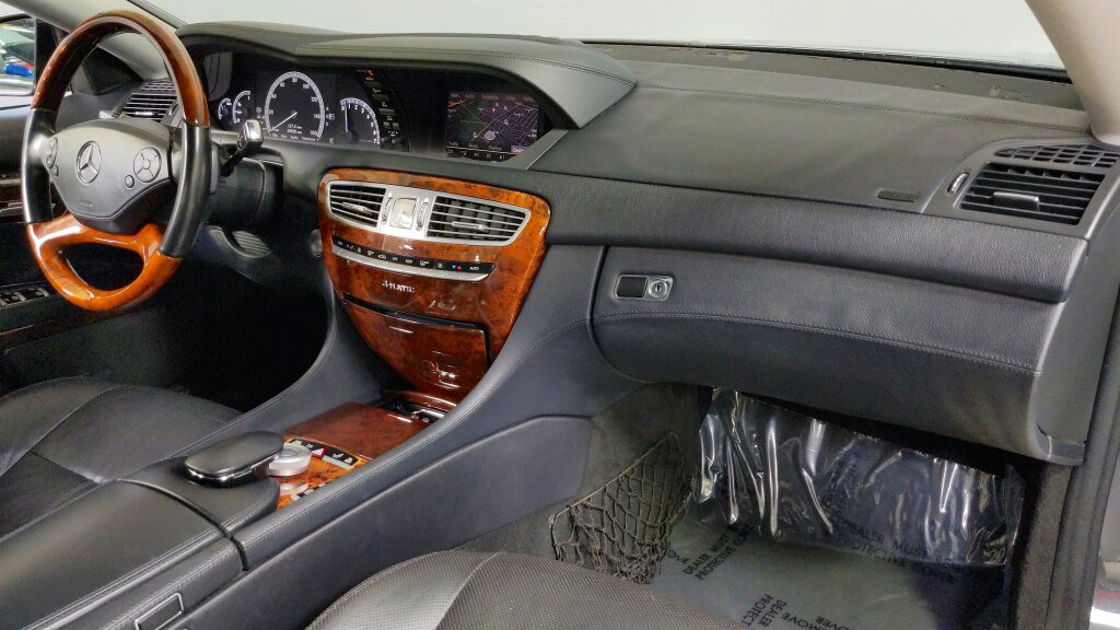 Used 2011 Mercedes-Benz CL 550 4MATIC image 25