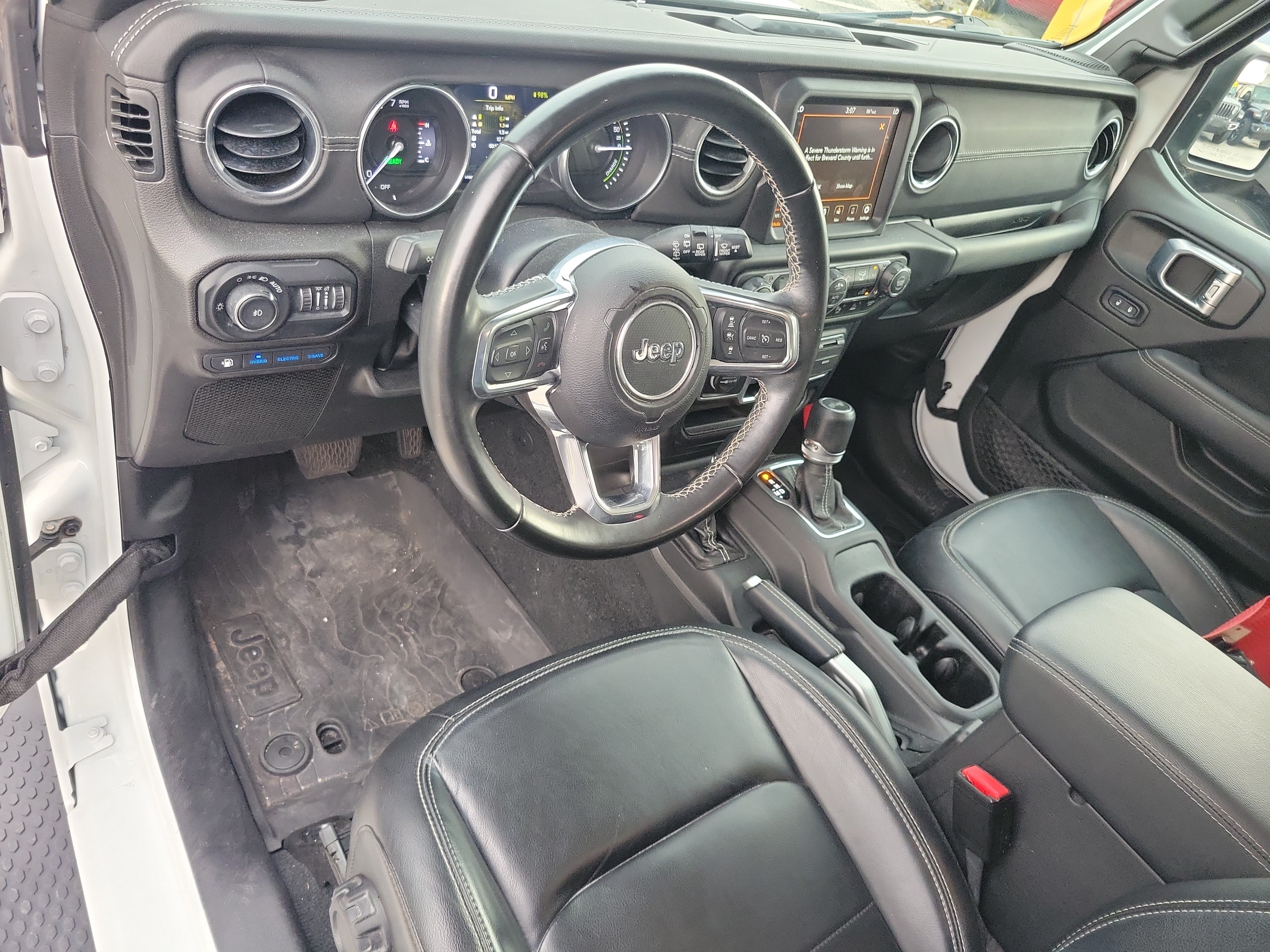 Used 2022 Jeep Wrangler Unlimited Sahara w/ Safety Group AWD/4WD image 13