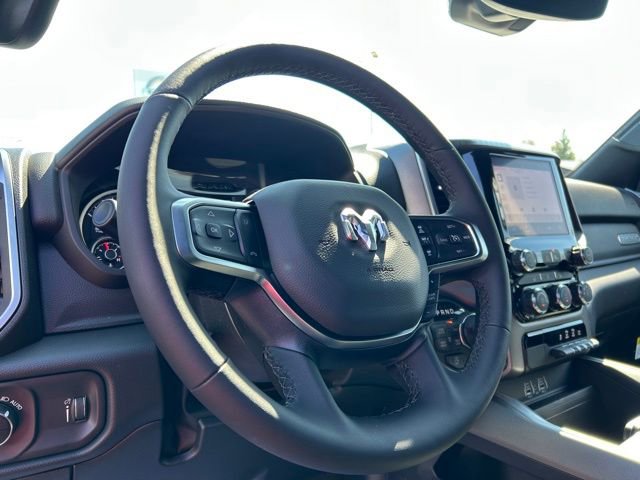 New 2026 RAM 1500 4x4 Crew Cab image 31