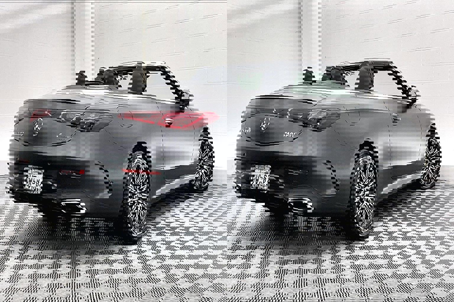 Used 2026 Mercedes-Benz CLE 300 4MATIC Cabriolet image 11