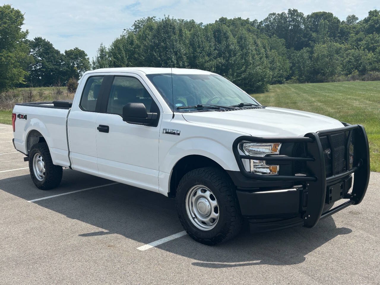 Used 2017 Ford F150 XL w/ XL Power Equipment Group AWD/4WD image 2