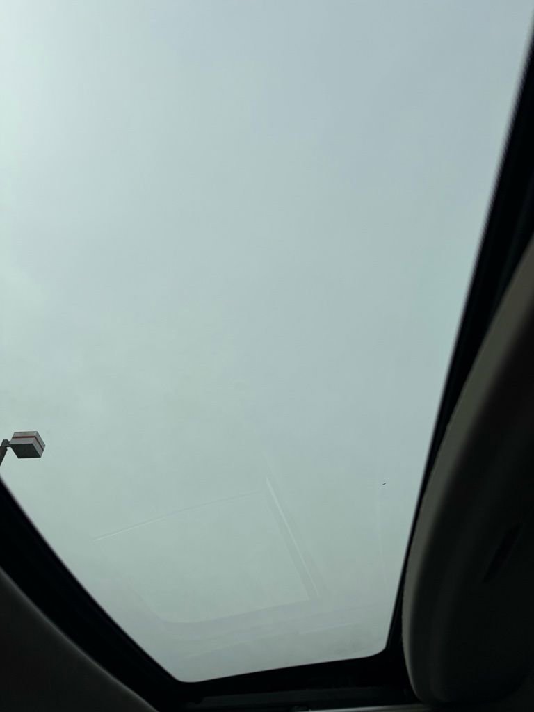 Used 2016 Honda Odyssey Touring Elite image 22