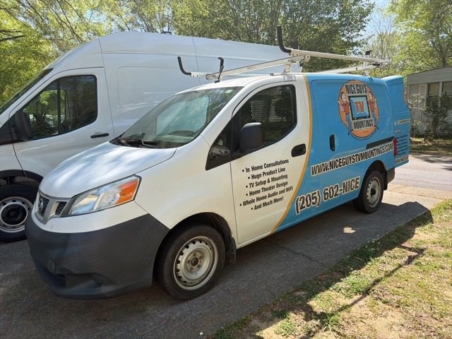 Used 2015 Nissan NV200 SV image 1