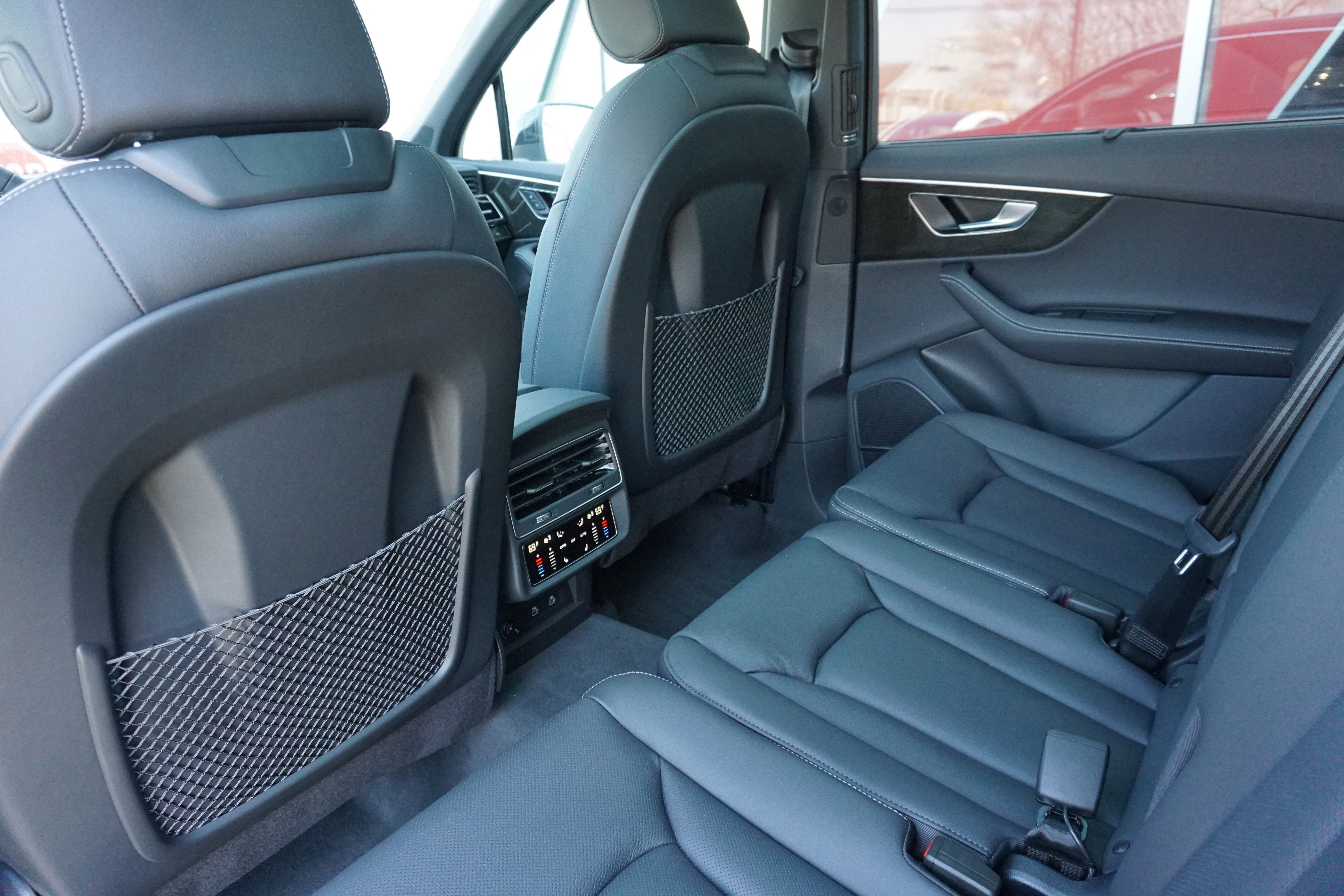 New 2025 Audi Q7 3.0T Premium Plus image 9