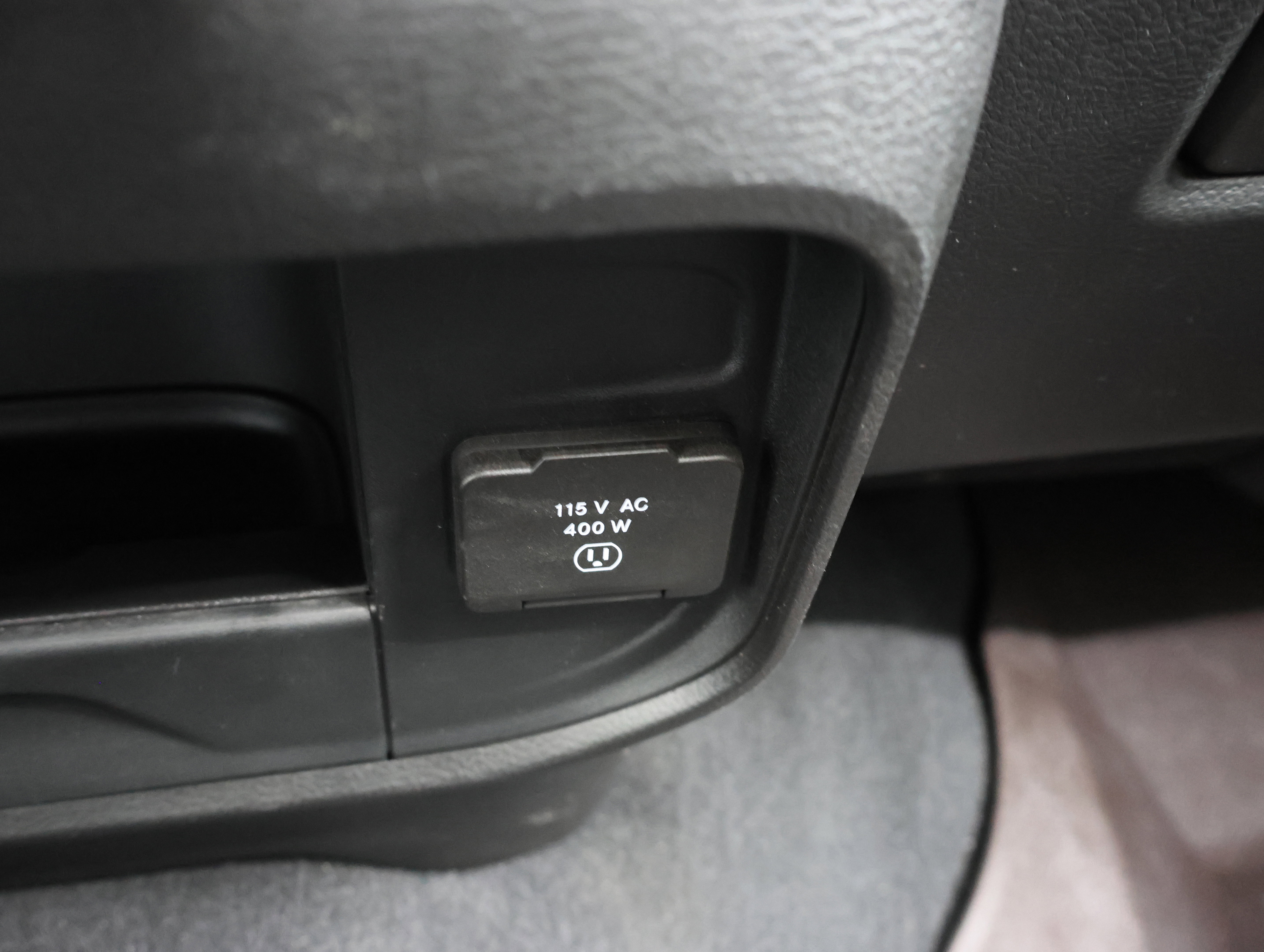 Used 2024 RAM 2500 Laramie w/ Night Edition image 54