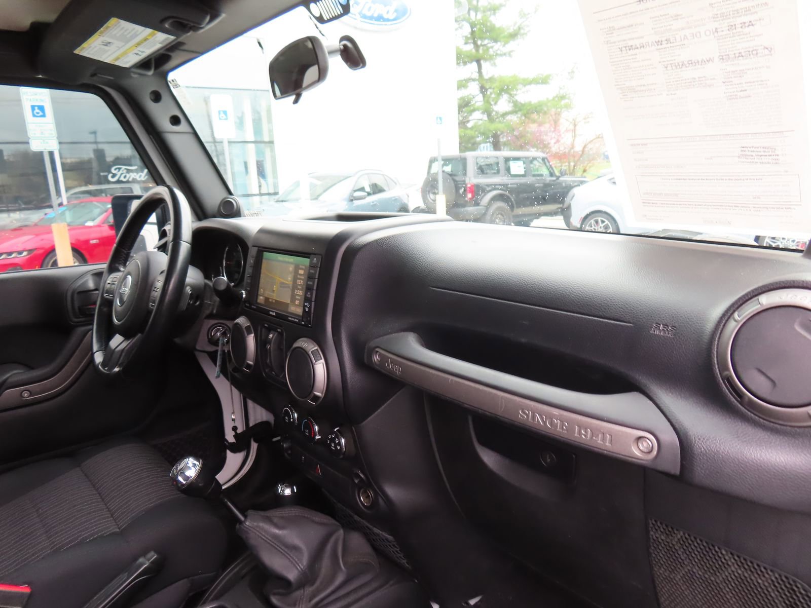 Used 2012 Jeep Wrangler Unlimited Sport image 13