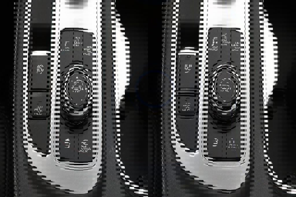 Used 2024 INFINITI QX60 Luxe image 27