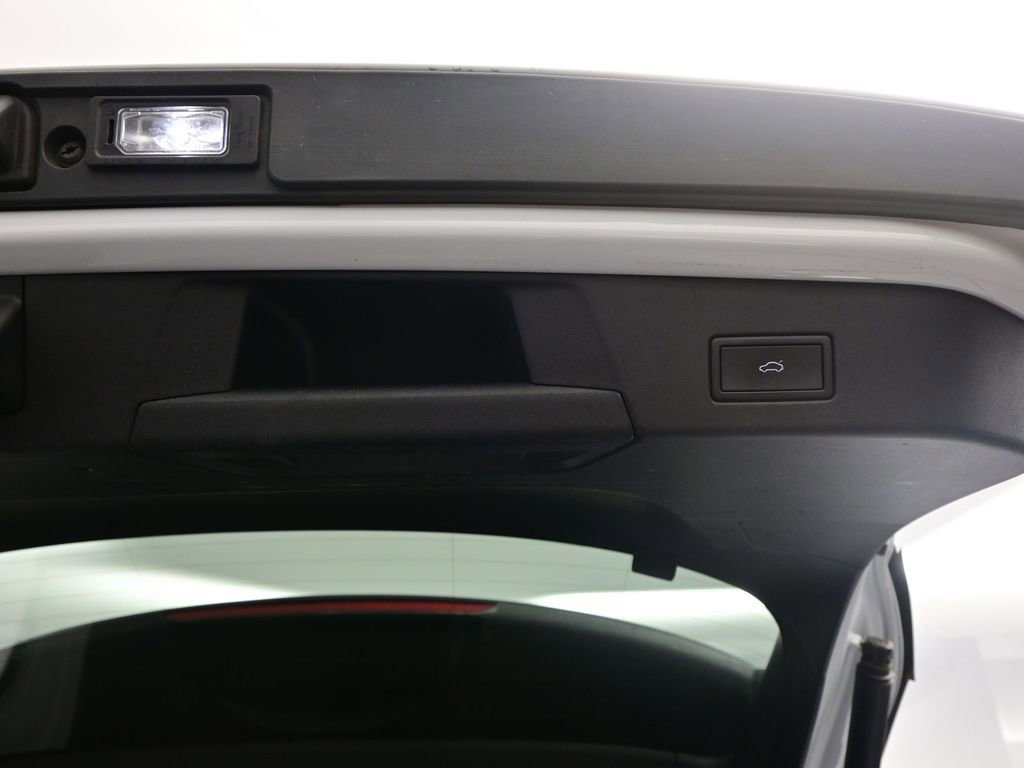 Used 2022 Volkswagen ID.4 Pro S w/ Gradient Package image 44