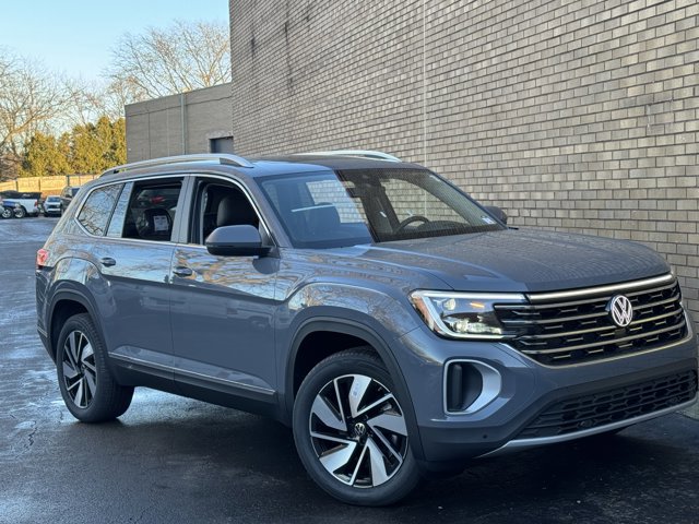 New 2026 Volkswagen Atlas SEL image 2