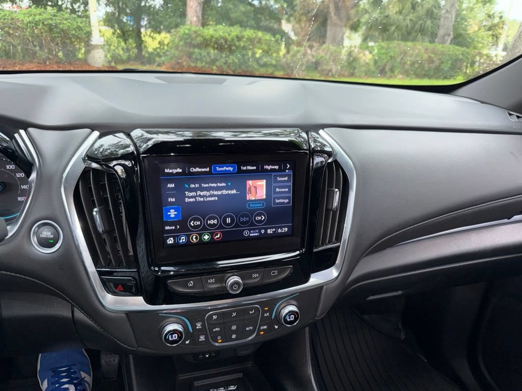 Used 2023 Chevrolet Traverse LT FWD image 42