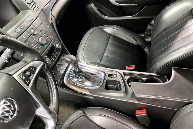 Used 2013 Buick Regal Premium FWD image 17