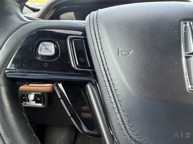 Used 2023 Lincoln Aviator Reserve w/ Equipment Group 201A AWD/4WD image 32
