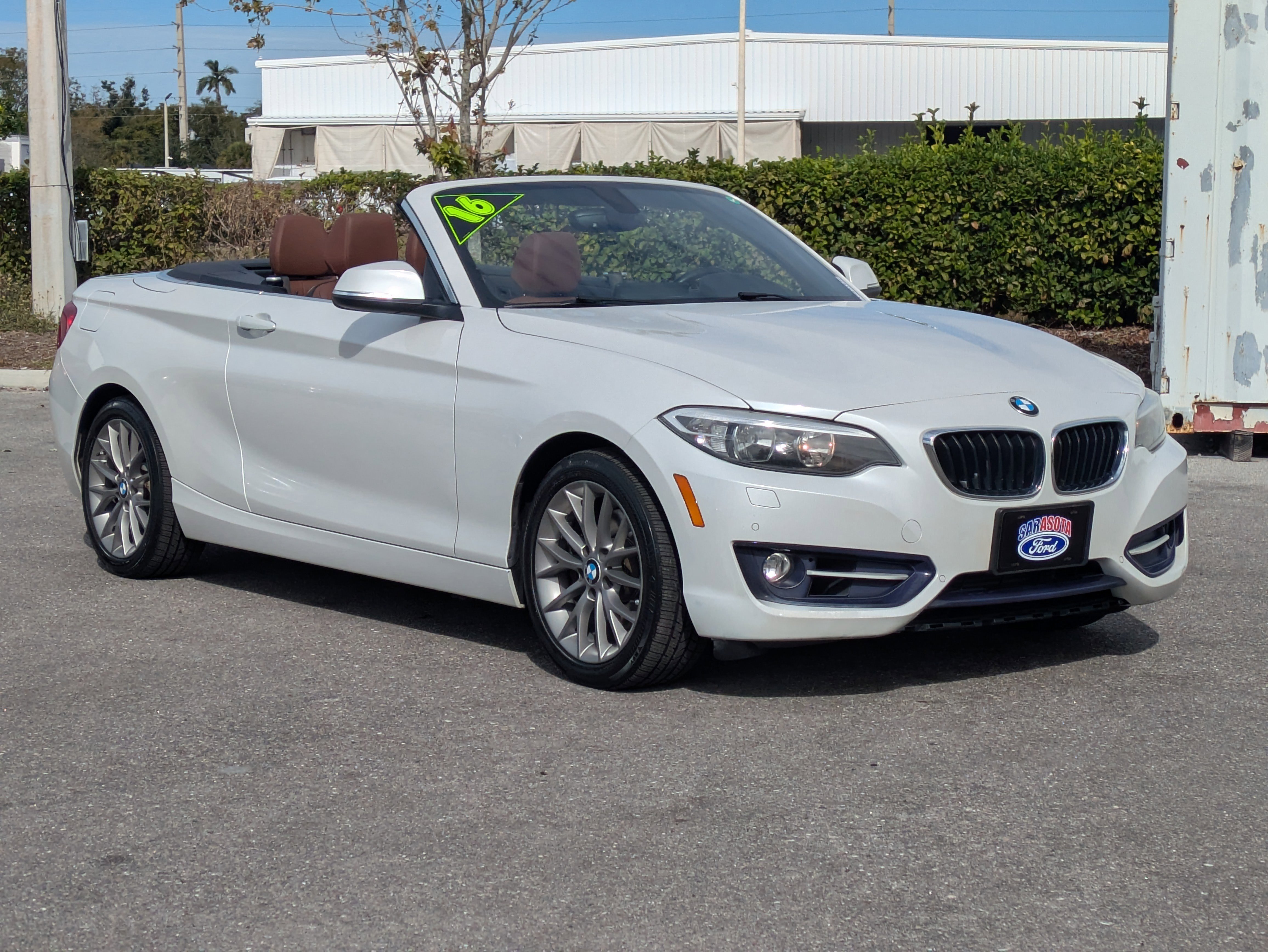 Used 2016 BMW 228i xDrive Convertible image 2
