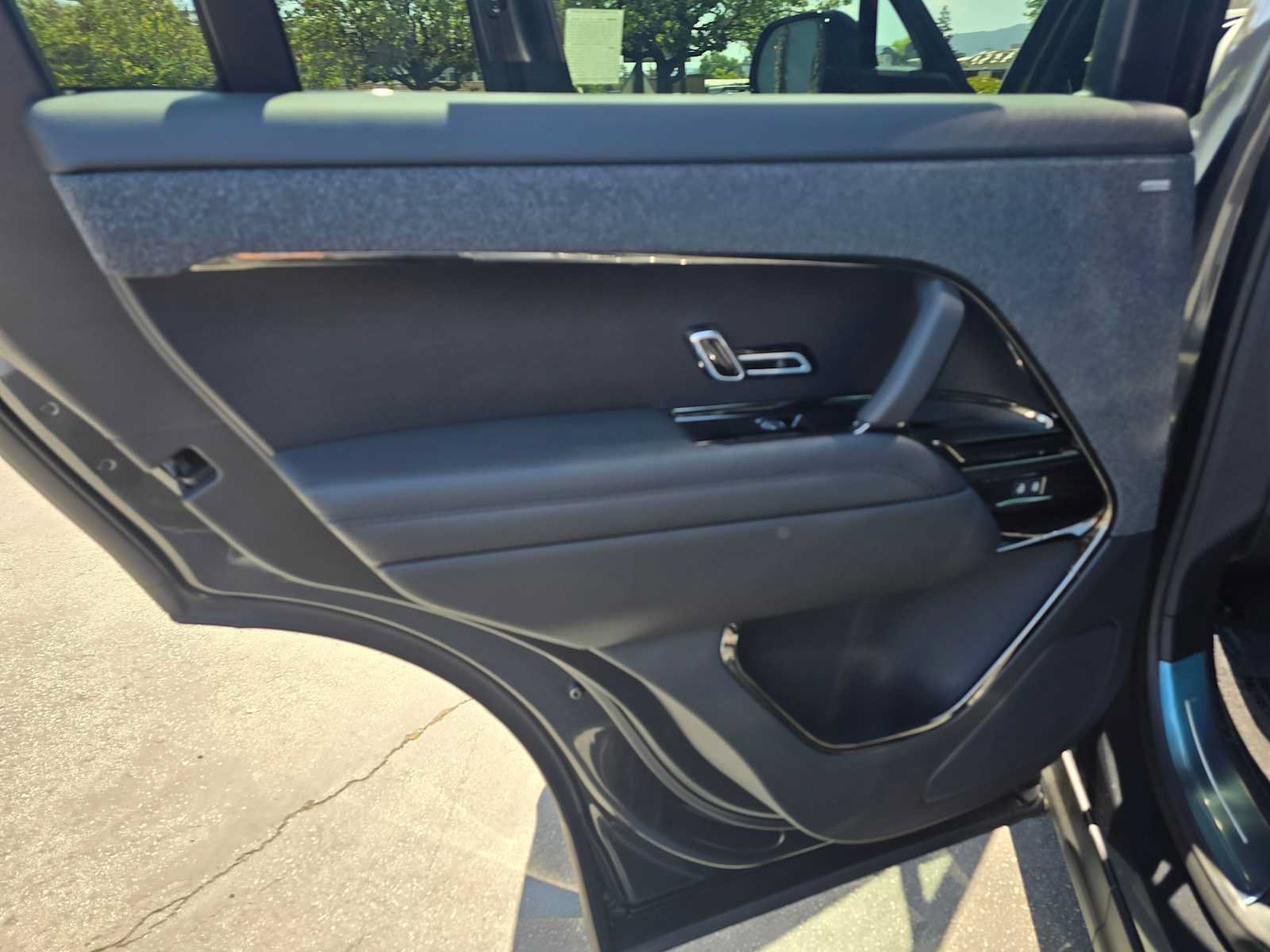 New 2025 Land Rover Range Rover Sport Dynamic SE AWD/4WD image 19