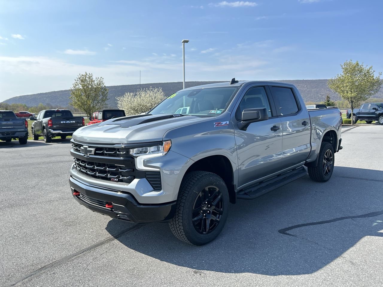 New 2026 Chevrolet Silverado 1500 LT Trail Boss AWD/4WD video 3
