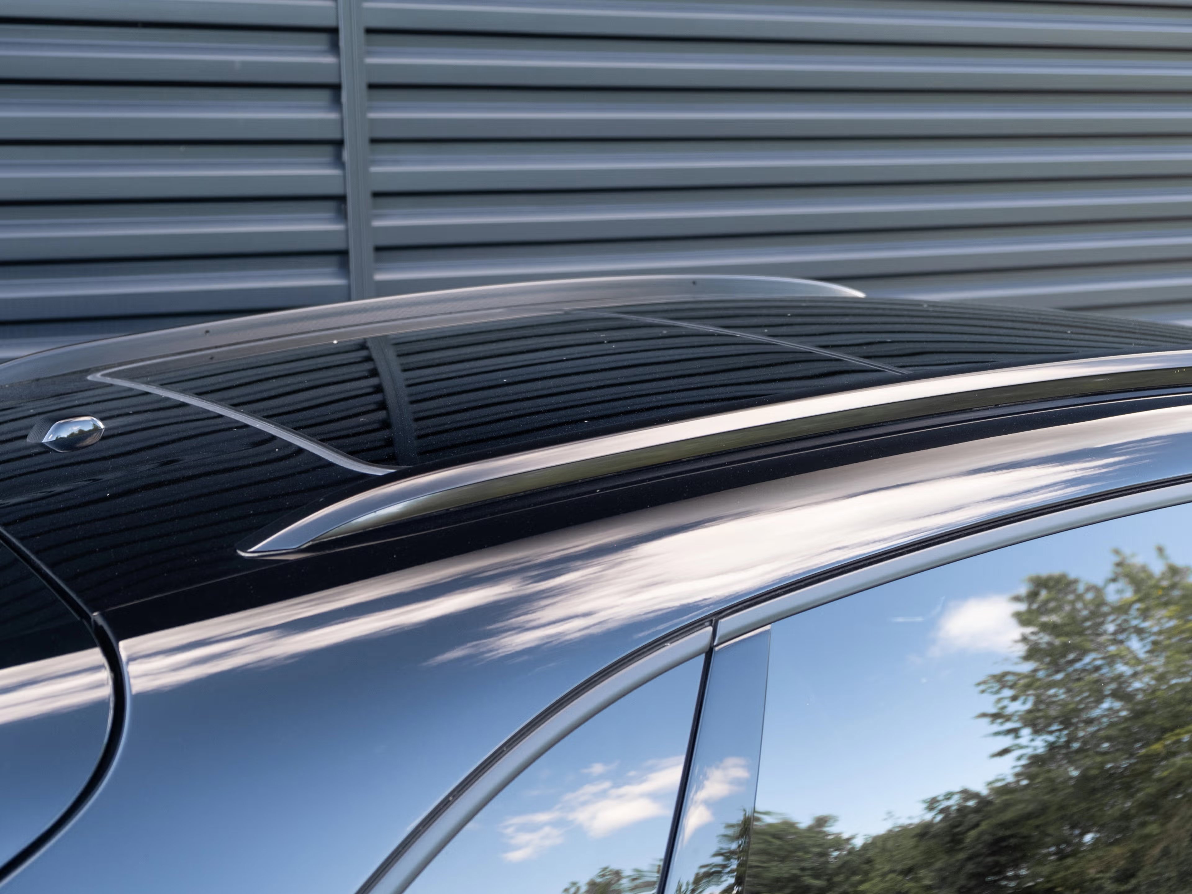 Certified 2025 Porsche Macan image 33