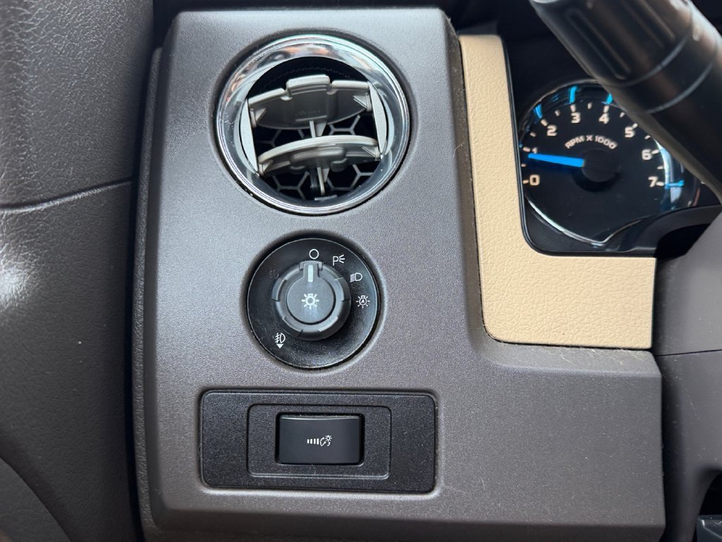 Used 2014 Ford F150 XLT w/ Equipment Group 302A Luxury RWD image 24