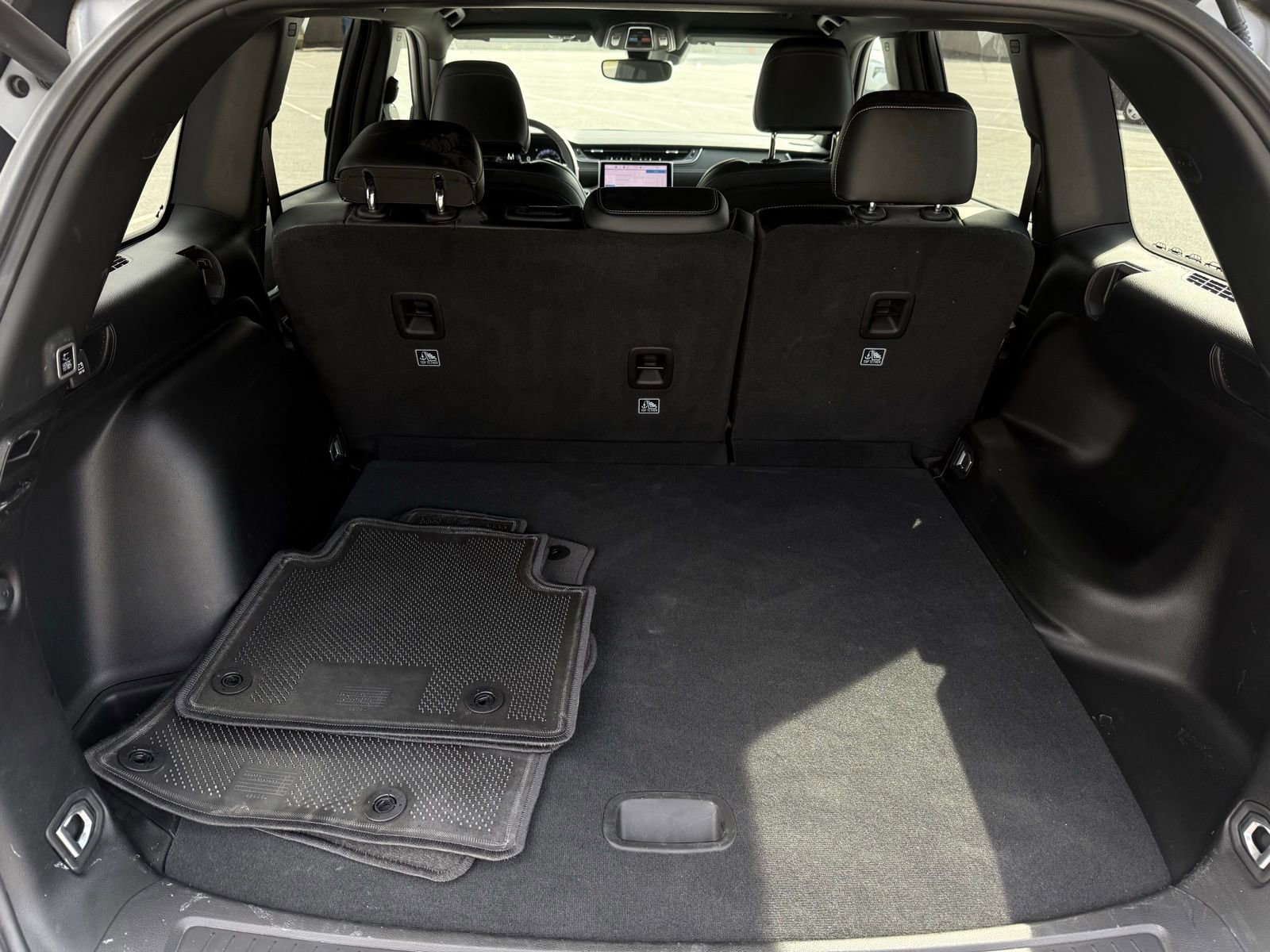 Used 2024 Jeep Grand Cherokee Limited image 35