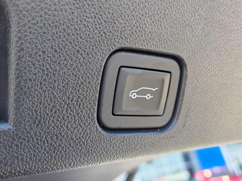 New 2026 Chevrolet Traverse LT w/ Enhanced Driving Package image 11