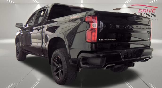 Used 2020 Chevrolet Silverado 1500 LT Trail Boss AWD/4WD image 5