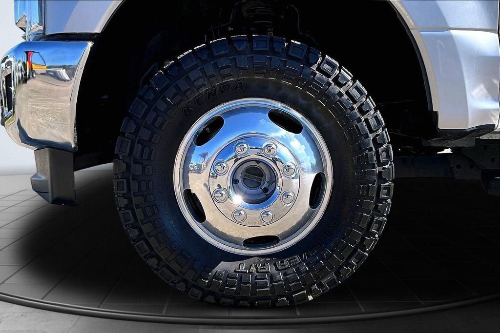 Used 2019 Ford F350 Lariat w/ Lariat Ultimate Package image 9