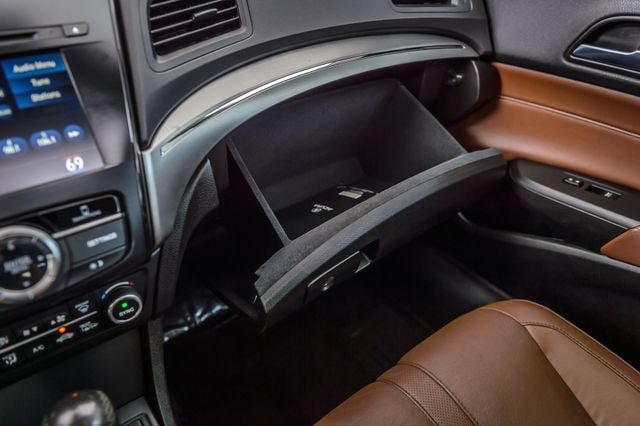 Used 2019 Acura ILX FWD image 36